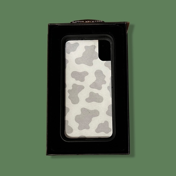 Wildflower Cow Case for IPhone X - Picture 3 of 3